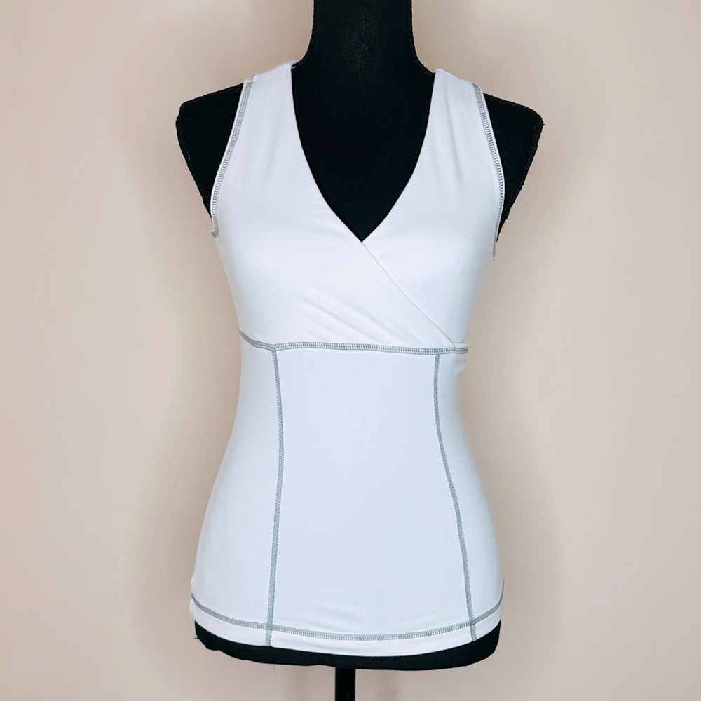 EDDIE BAUER Racer Back Tank Top XS - Made in Canada 8% Spandex
